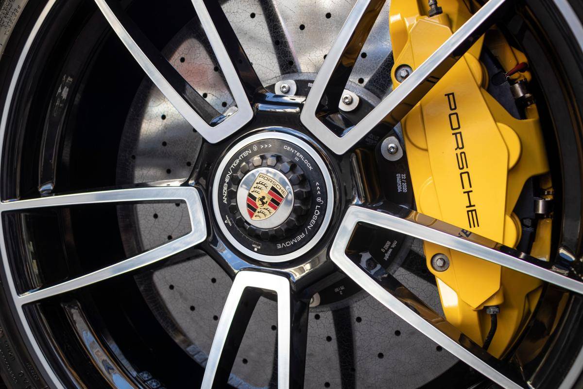 porsche-992-2020-gasolina-3800cc