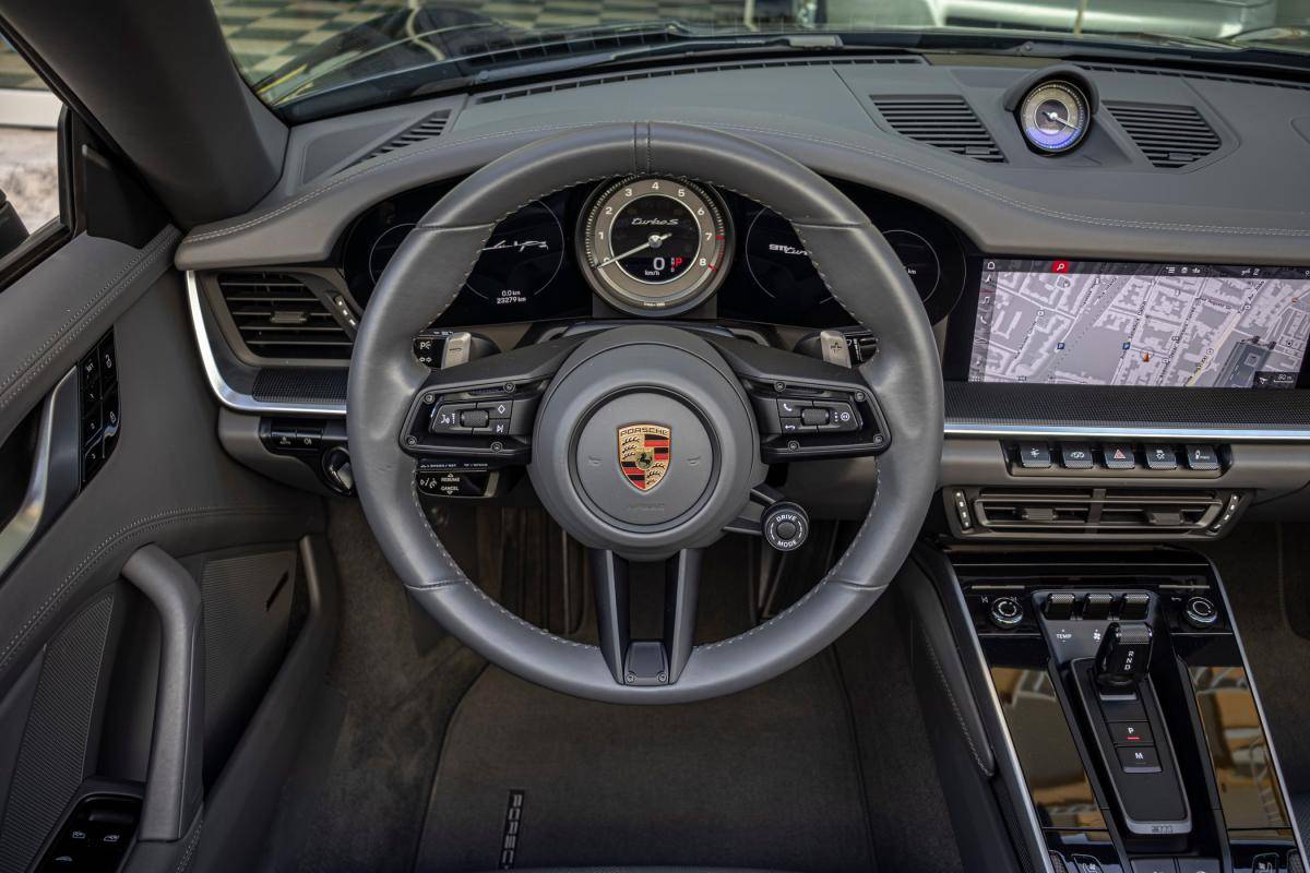 porsche-992-2020-gasolina-3800cc