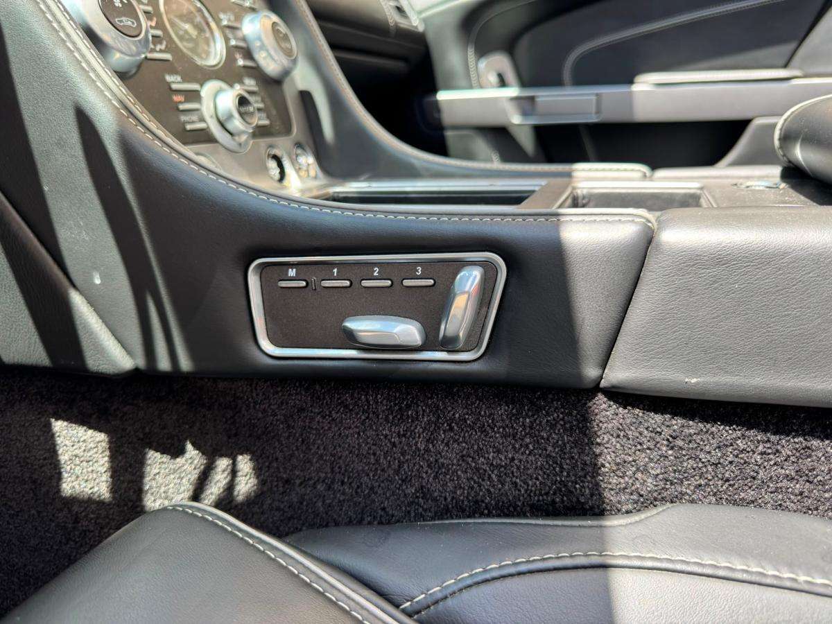 aston-martin-db9-2015-gasolina-5935cc
