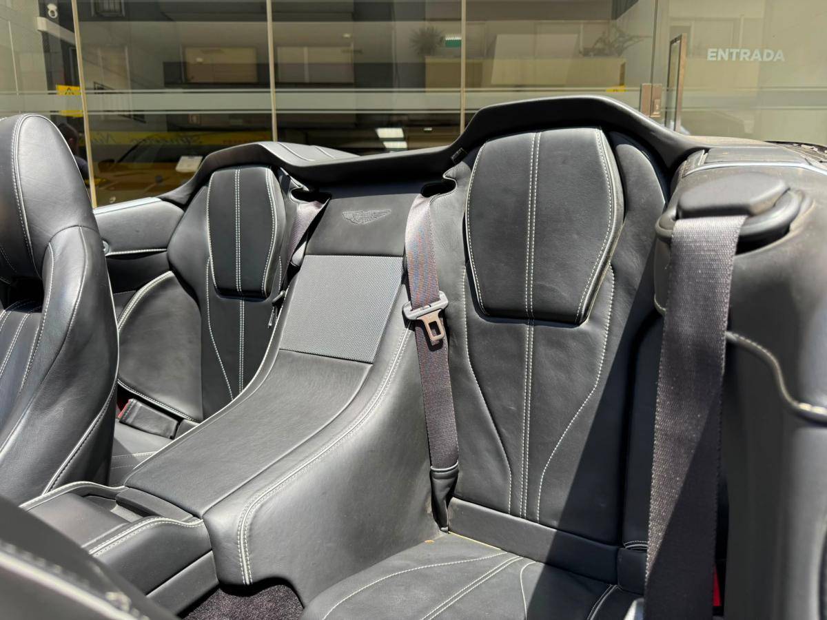 aston-martin-db9-2015-gasolina-5935cc