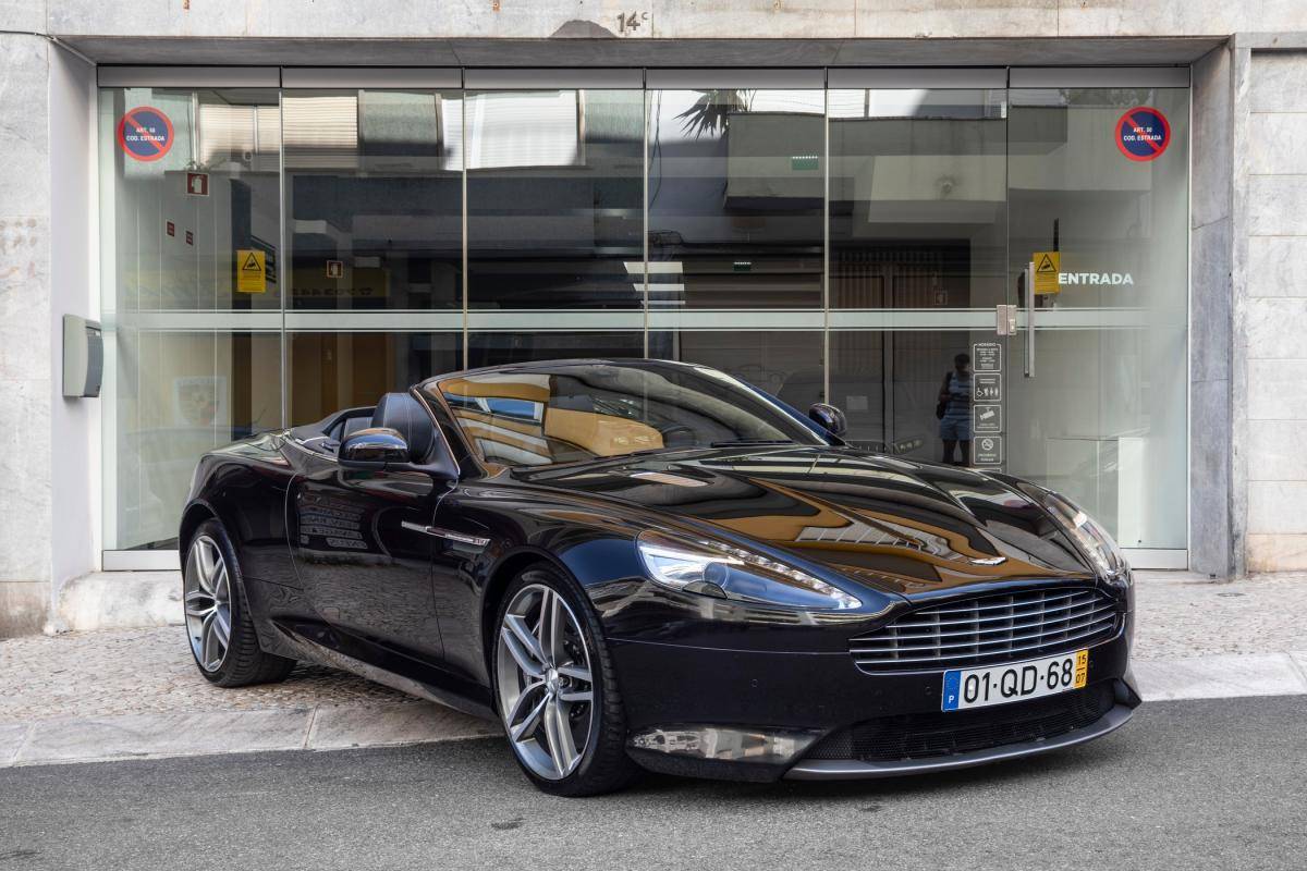 aston-martin-db9-2015-gasolina-5935cc