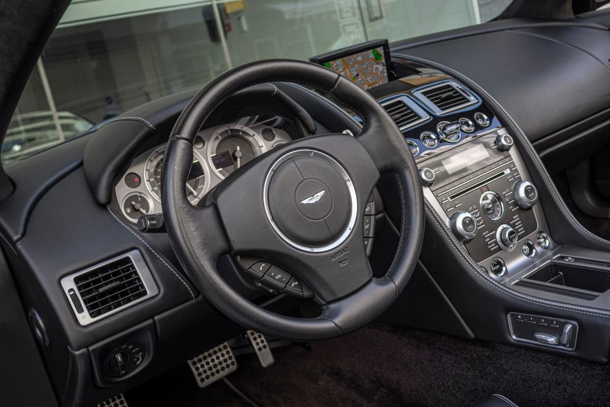 aston-martin-db9-2015-gasolina-5935cc