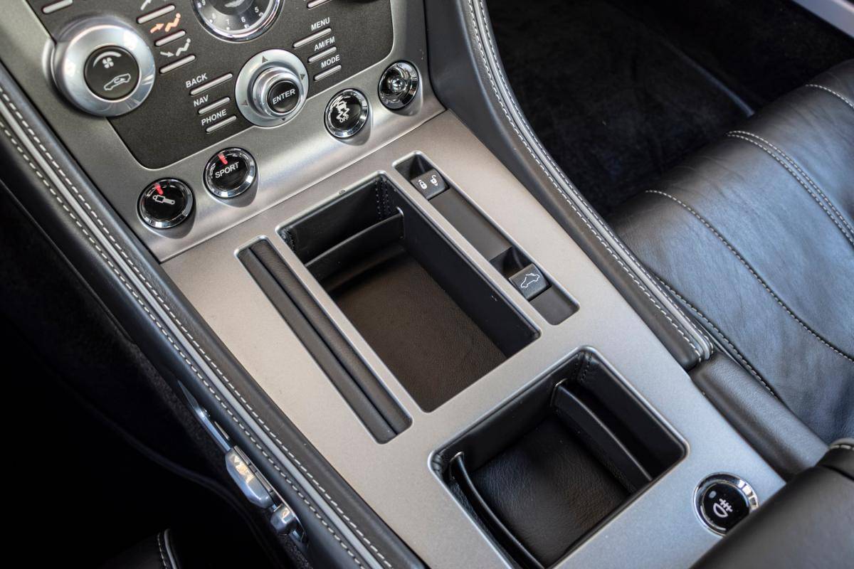 aston-martin-db9-2015-gasolina-5935cc