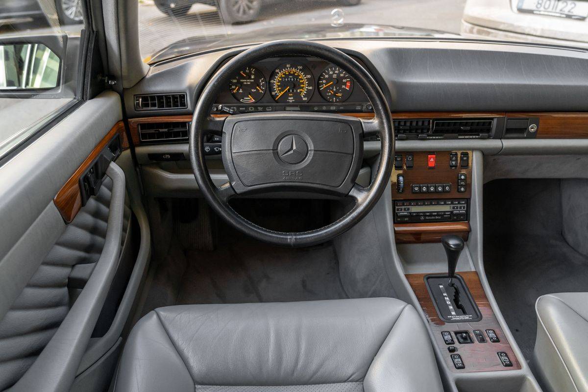 mercedes-benz-300-se-1990-gasolina-2960cc