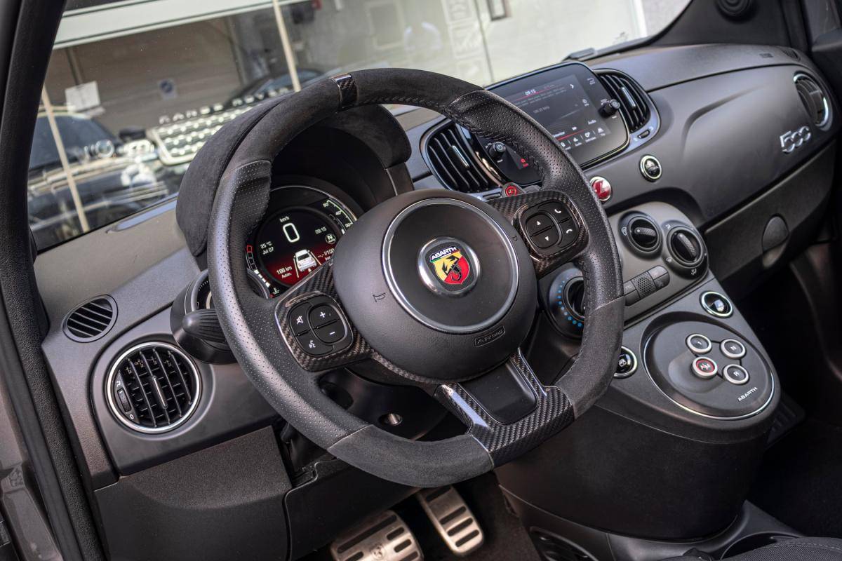 abarth-695-2024-gasolina-1368cc