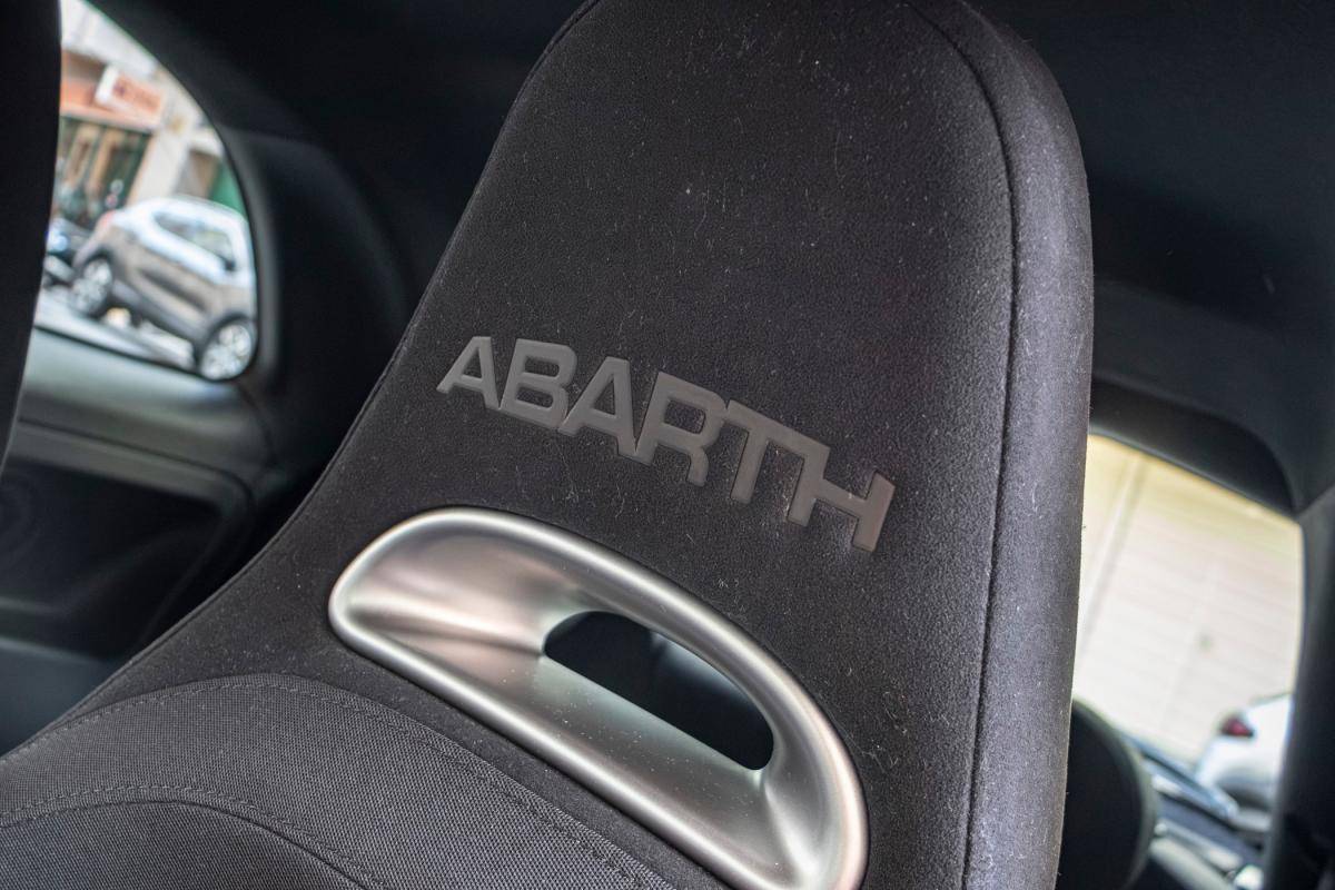 abarth-695-2024-gasolina-1368cc