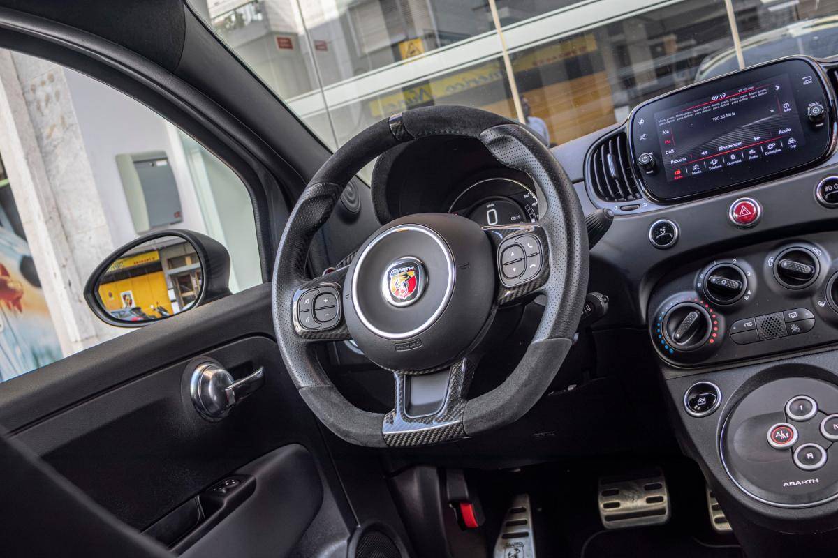 abarth-695-2024-gasolina-1368cc