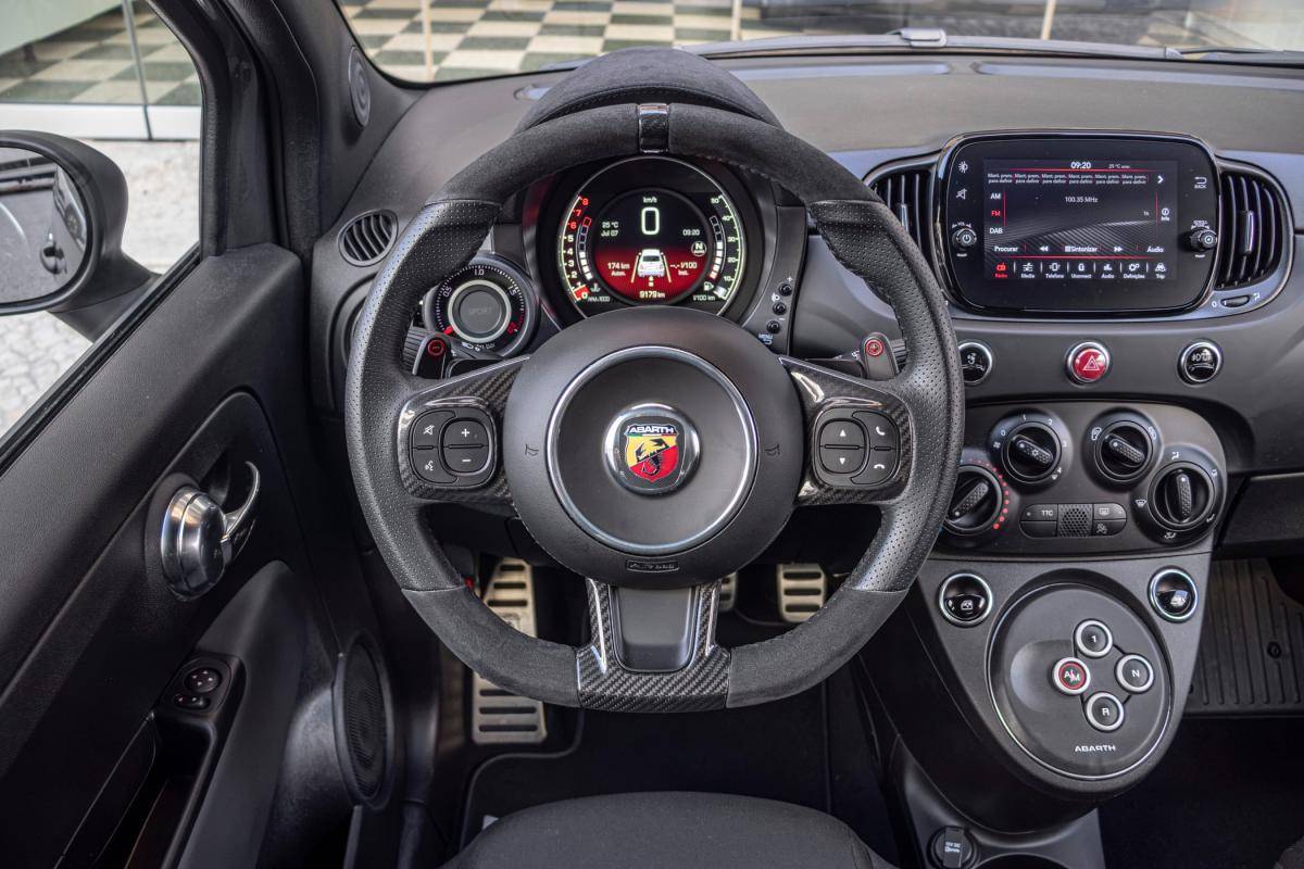 abarth-695-2024-gasolina-1368cc