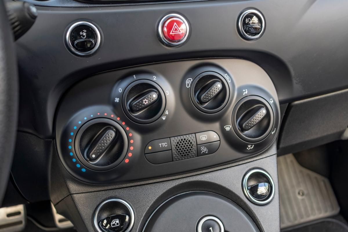abarth-695-2024-gasolina-1368cc