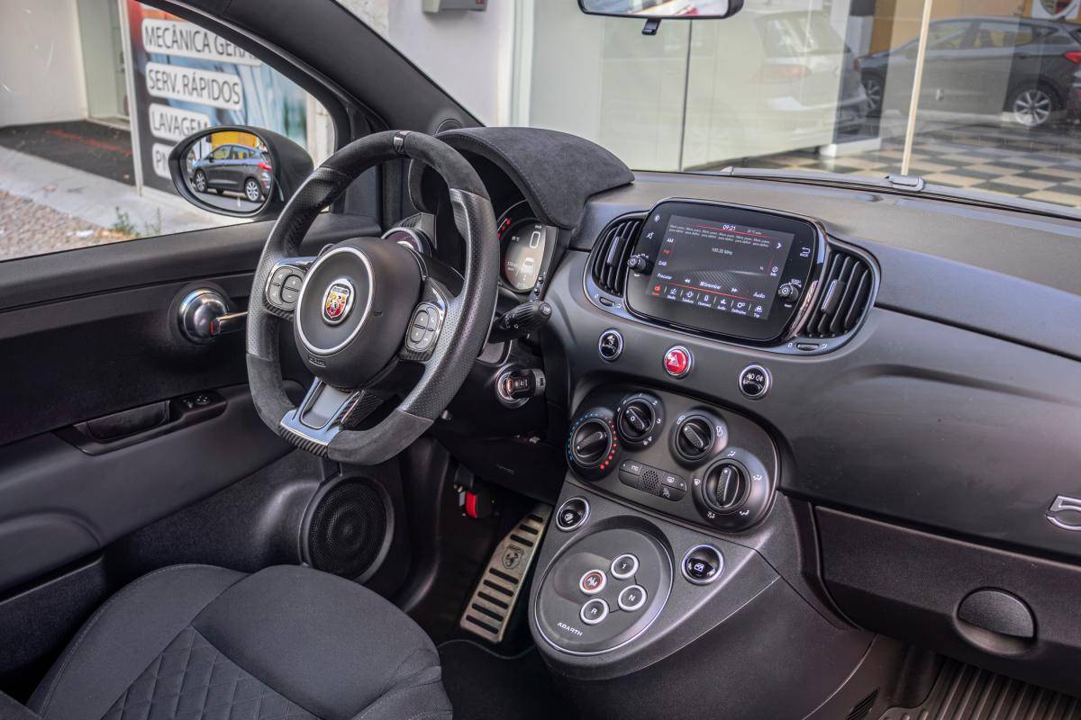 abarth-695-2024-gasolina-1368cc