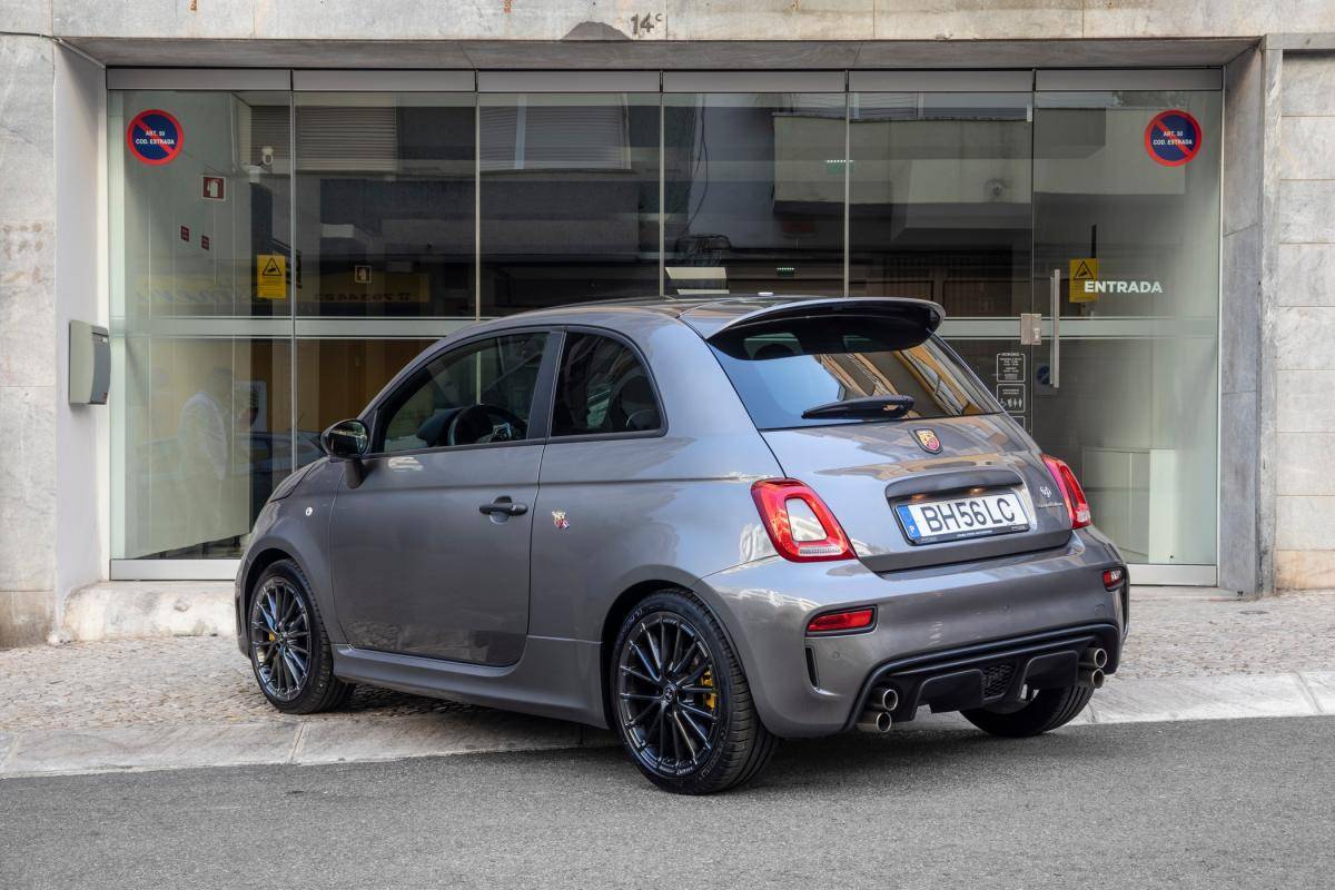 abarth-695-2024-gasolina-1368cc