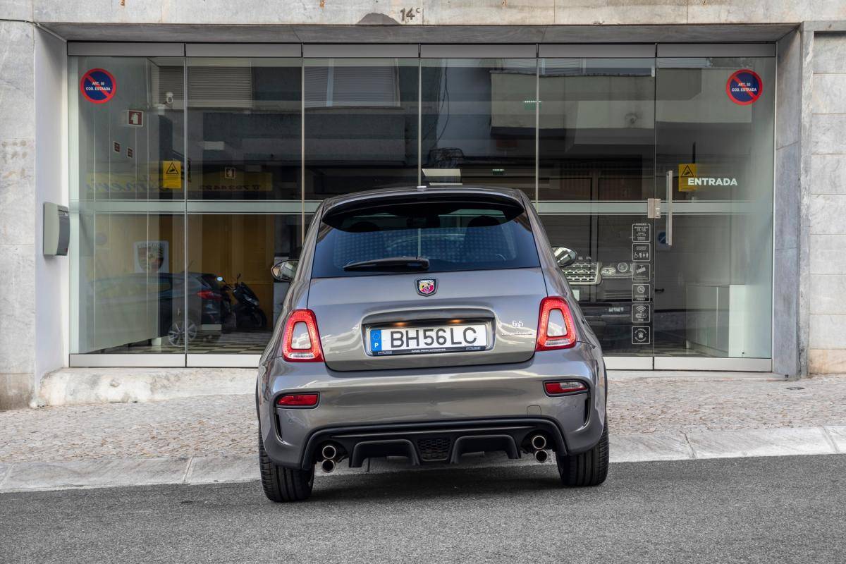 abarth-695-2024-gasolina-1368cc