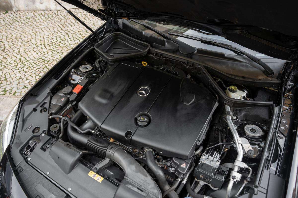 mercedes-benz-slc-2016-diesel-2143cc