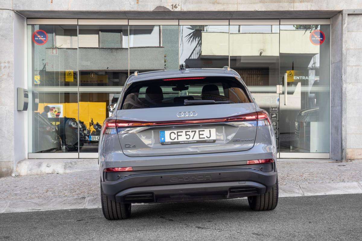 audi-q4-e-tron-2022-eletrico-0cc