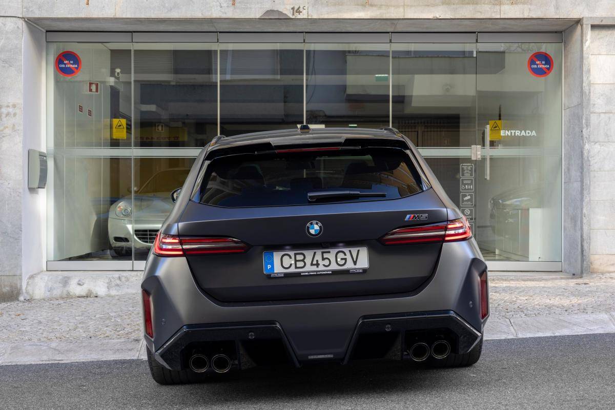bmw-serie-5-2025-gasolina-4395cc