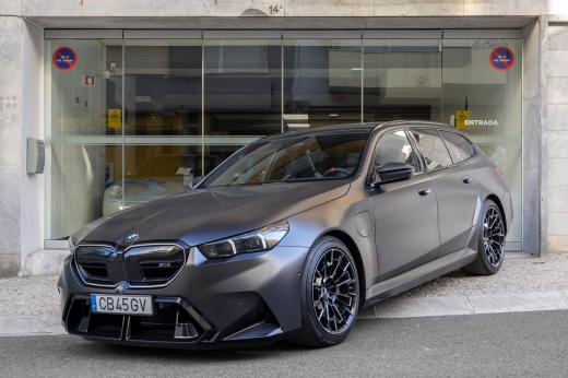 bmw-serie-5-2025-gasolina-4395cc