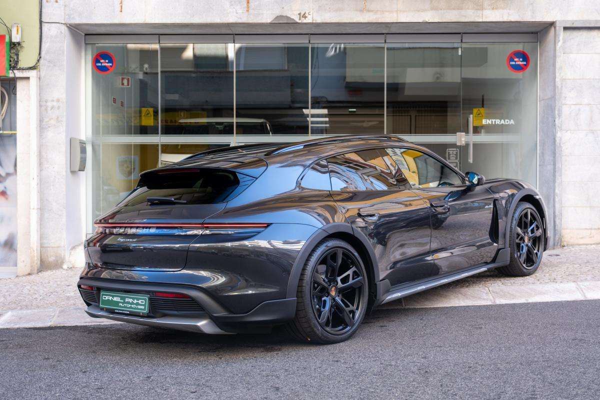 porsche-taycan-2025-eletrico-0cc
