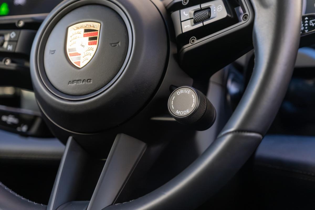 porsche-taycan-2025-eletrico-0cc