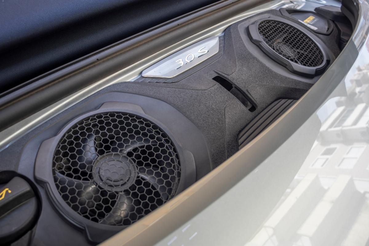 porsche-992-2019-gasolina-2981cc