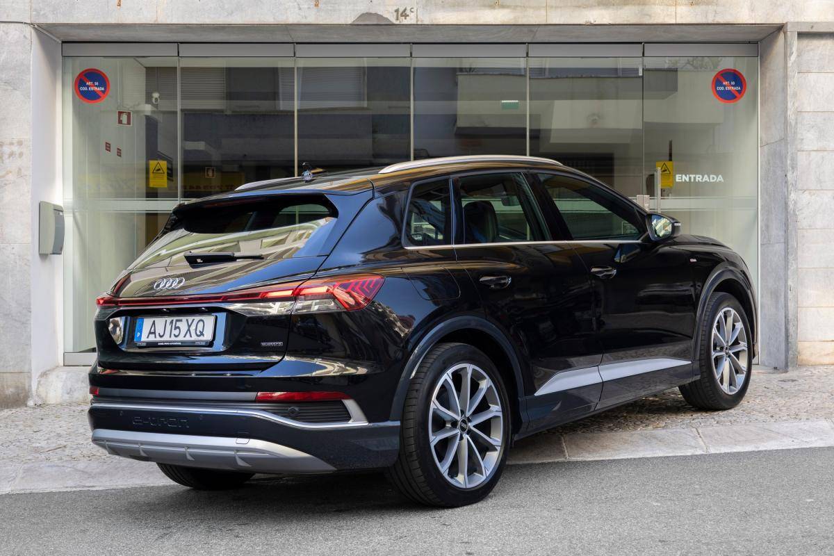 audi-q4-e-tron-2021-eletrico-0cc