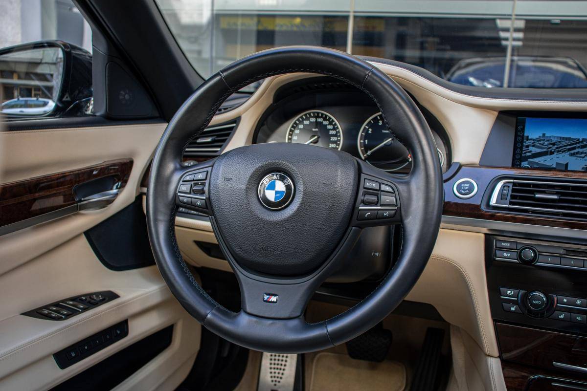 bmw-serie-7-2012-gasolina-5972cc