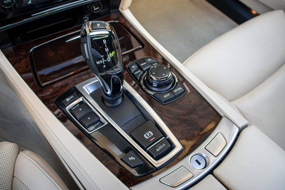 bmw-serie-7-2012-gasolina-5972cc
