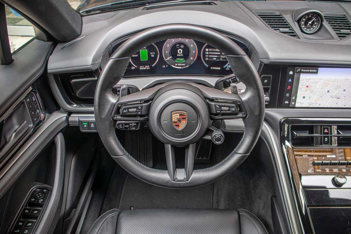 porsche-panamera-2024-hibrido-a-gasolina-2894cc