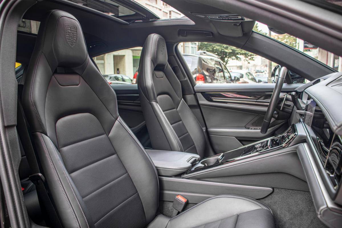 porsche-panamera-2024-hibrido-a-gasolina-2894cc