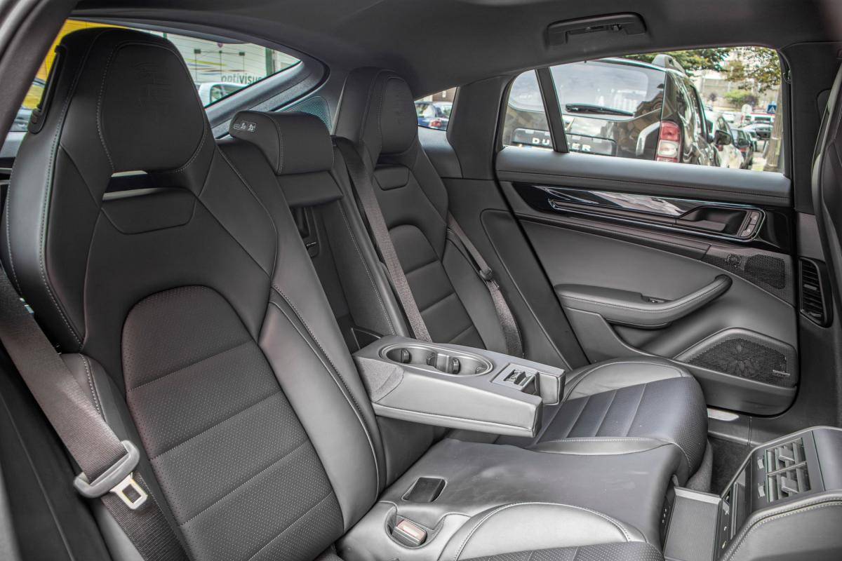 porsche-panamera-2024-hibrido-a-gasolina-2894cc