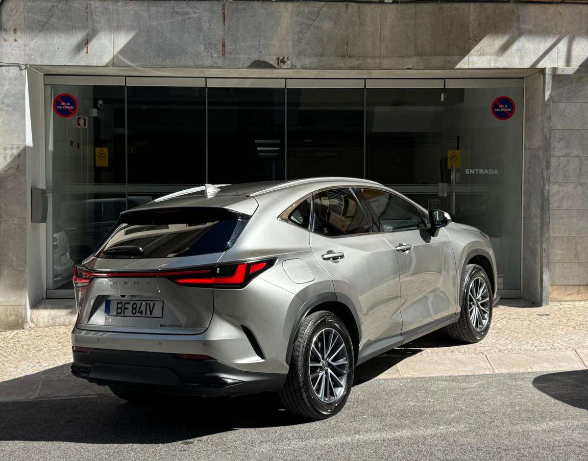 lexus-nx-2023-hibrido-a-gasolina-2487cc