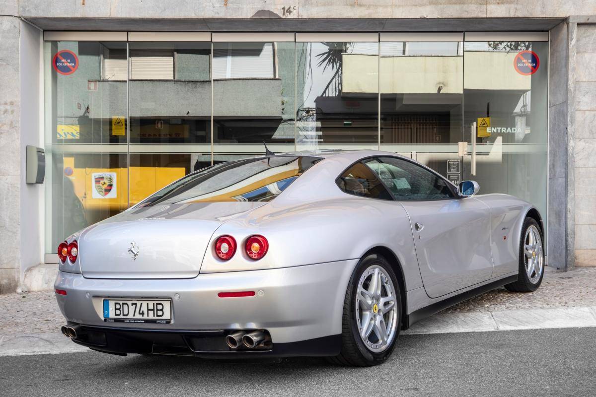 ferrari-612-2005-gasolina-5748cc