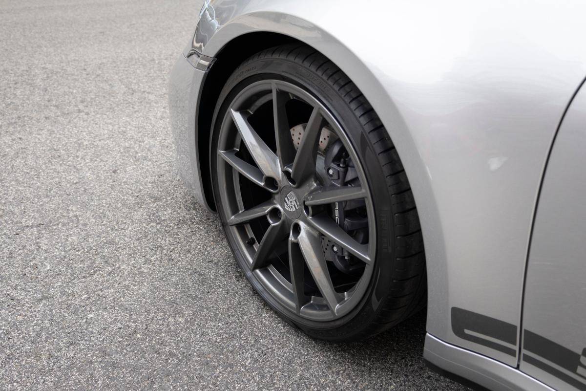 porsche-992-2023-gasolina-2981cc