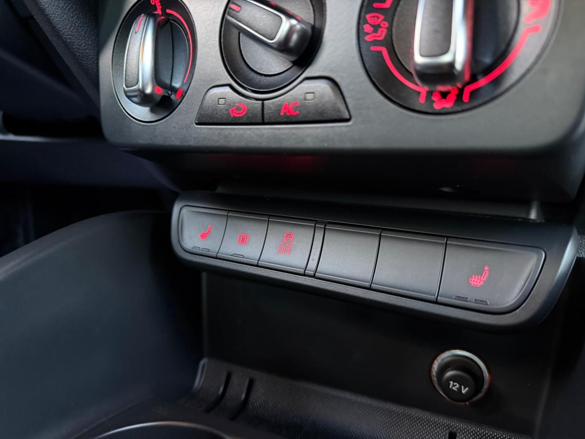 audi-a1-sportback-2014-diesel-1598cc