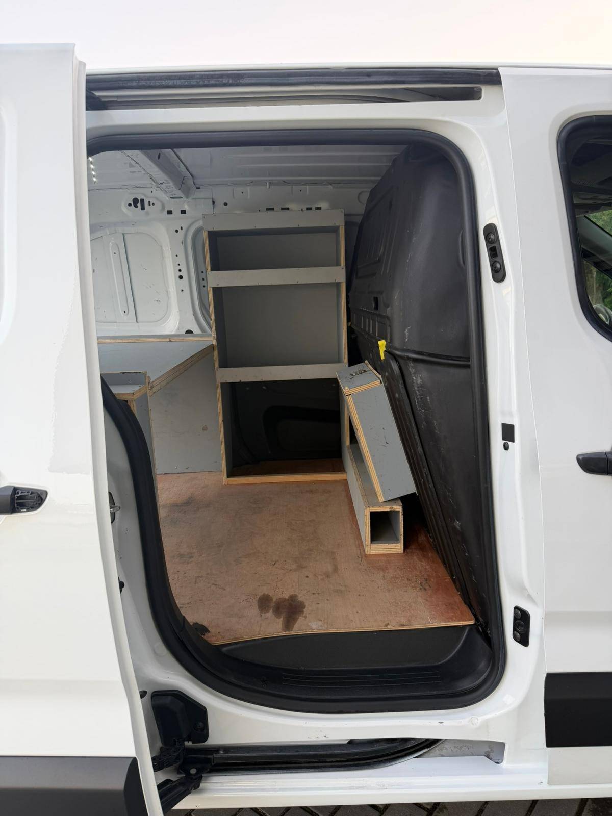 peugeot-partner-2020-diesel-1499cc