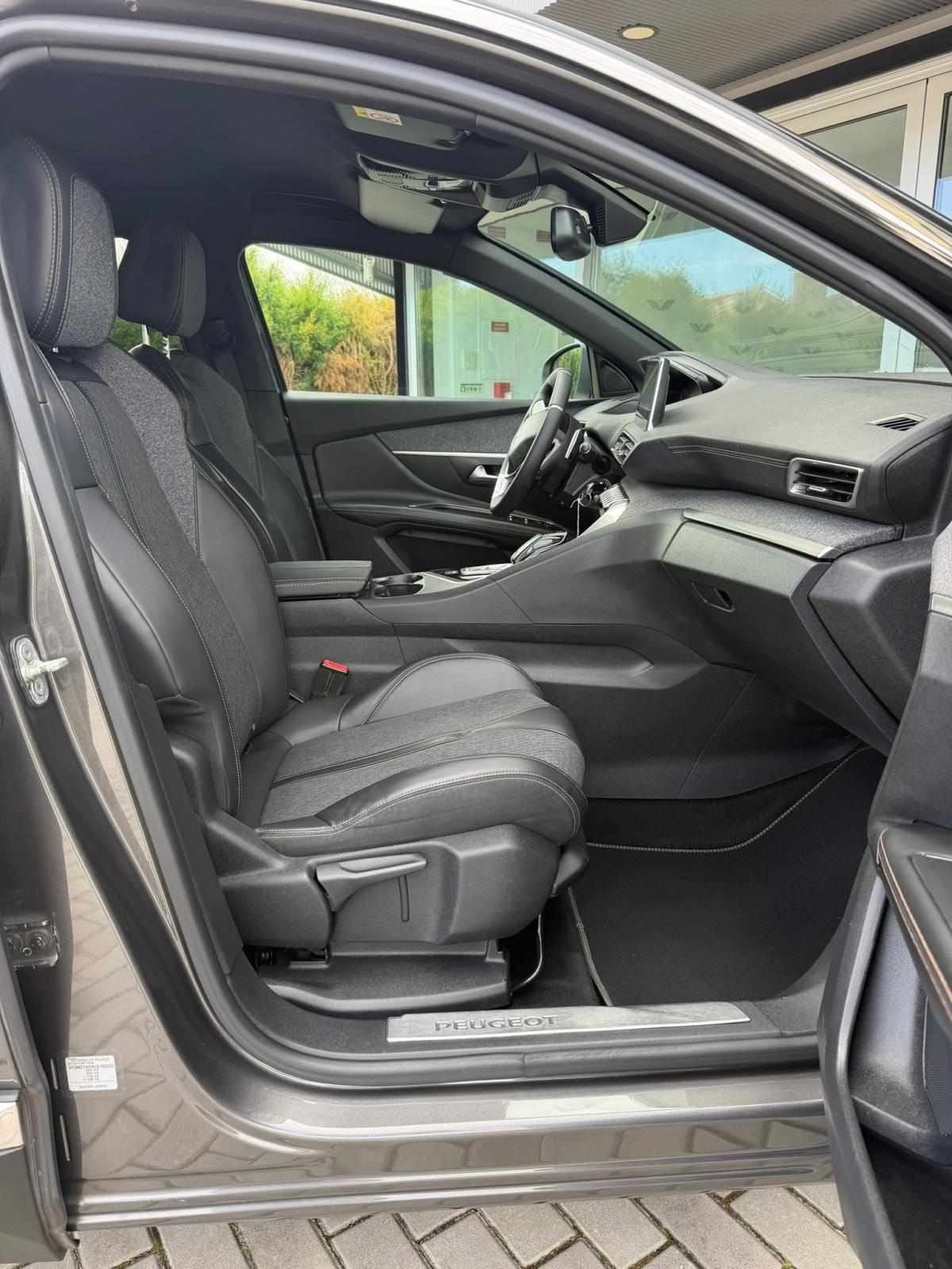 peugeot-3008-2018-diesel-1499cc