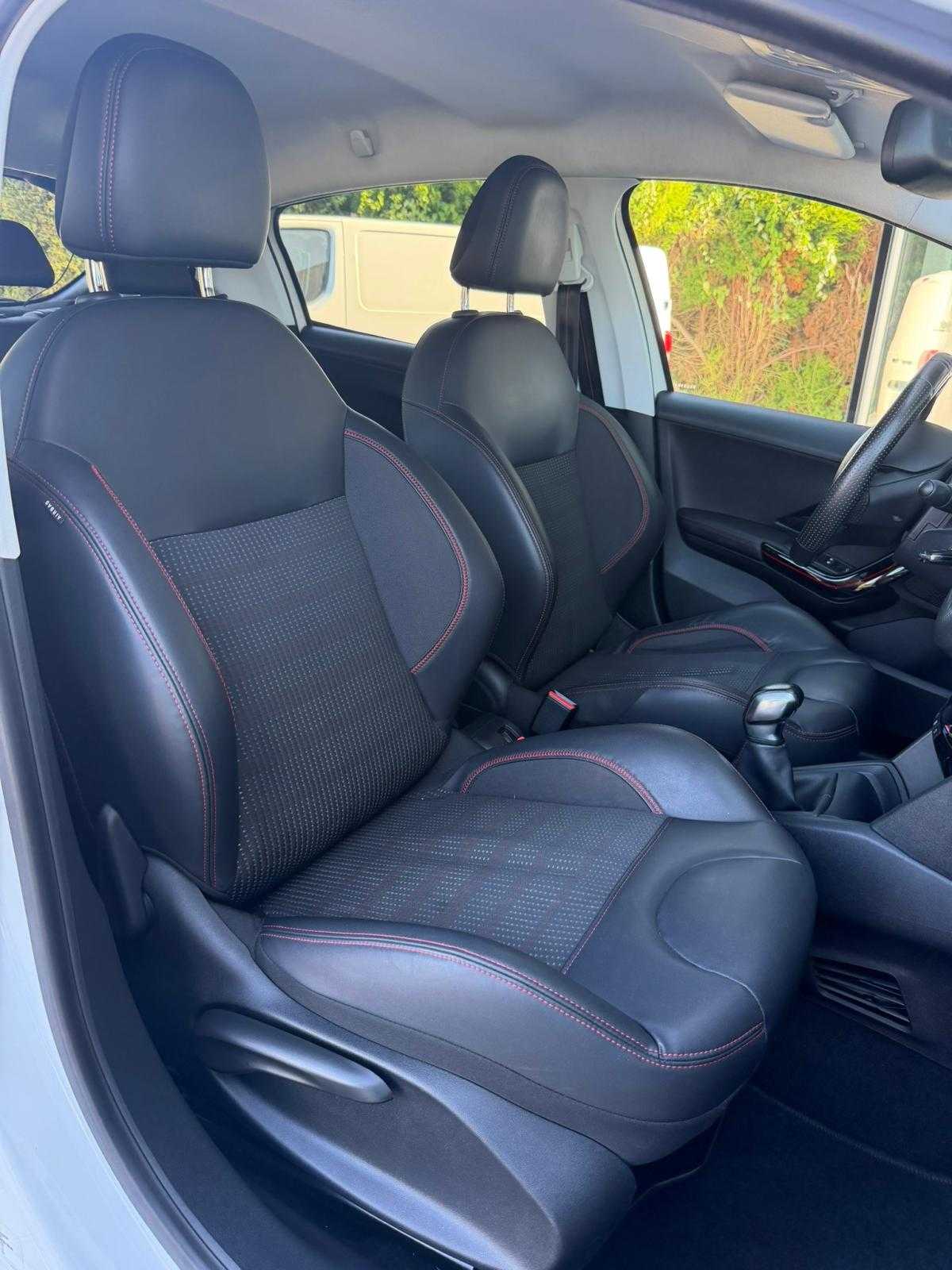 peugeot-208-2016-gasolina-1199cc