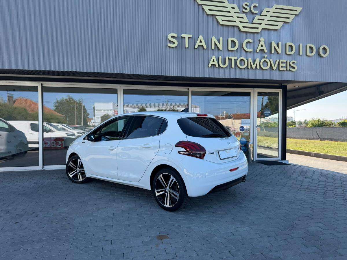 peugeot-208-2016-gasolina-1199cc
