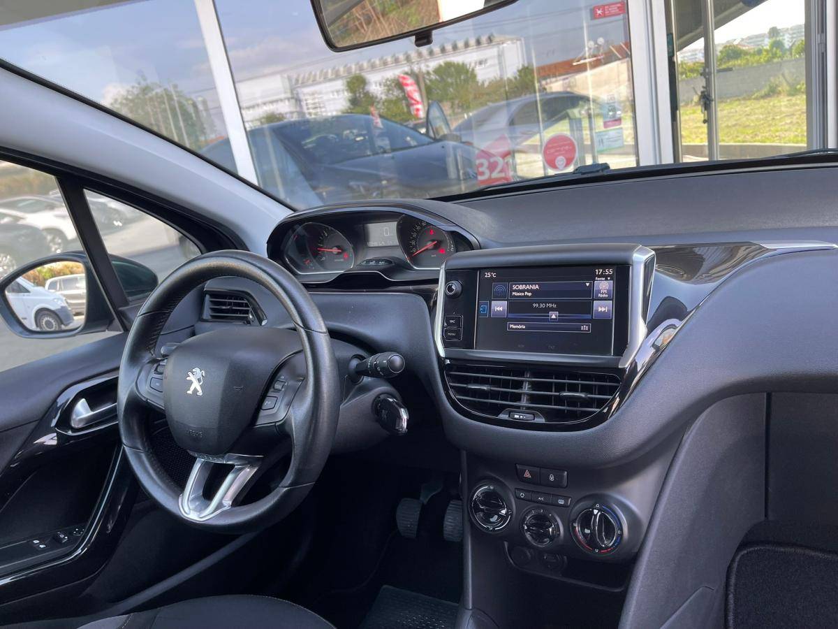 peugeot-208-2015-diesel-1560cc