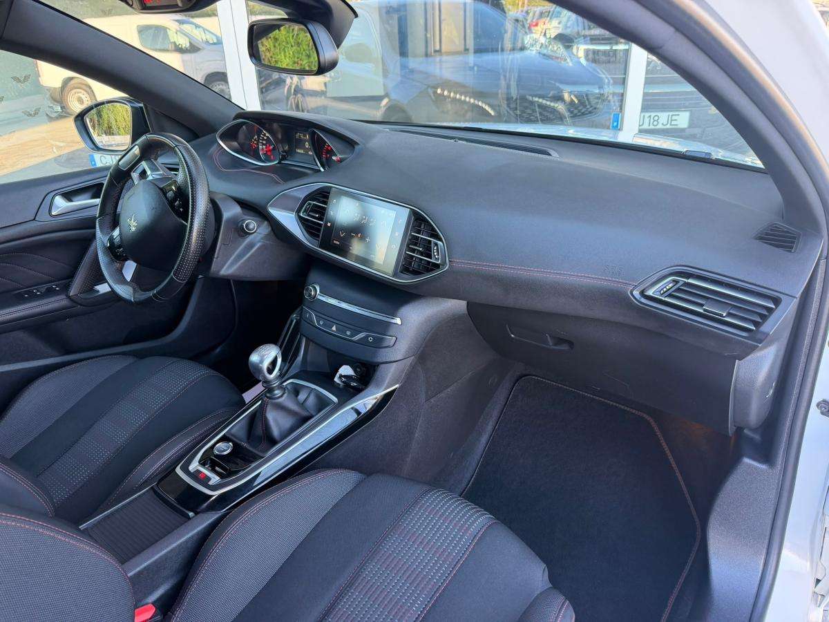 peugeot-308-2018-gasolina-1199cc