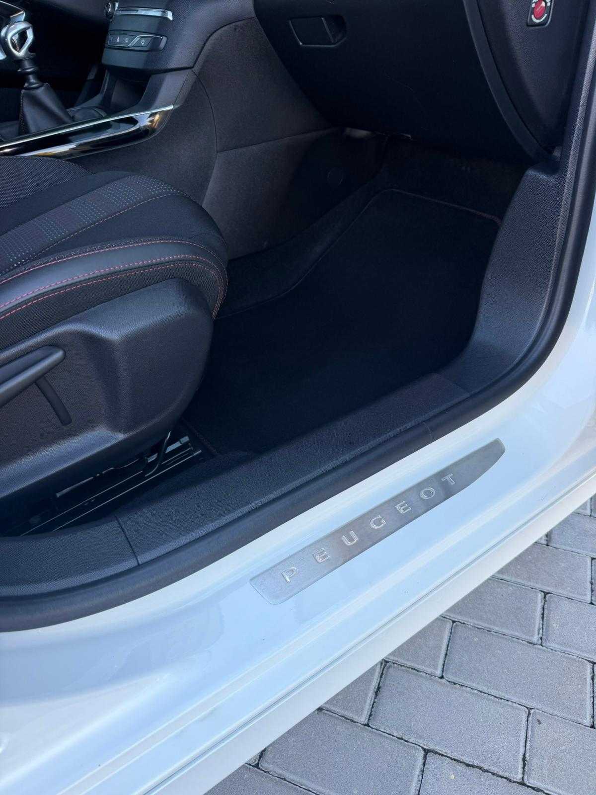 peugeot-308-2018-gasolina-1199cc