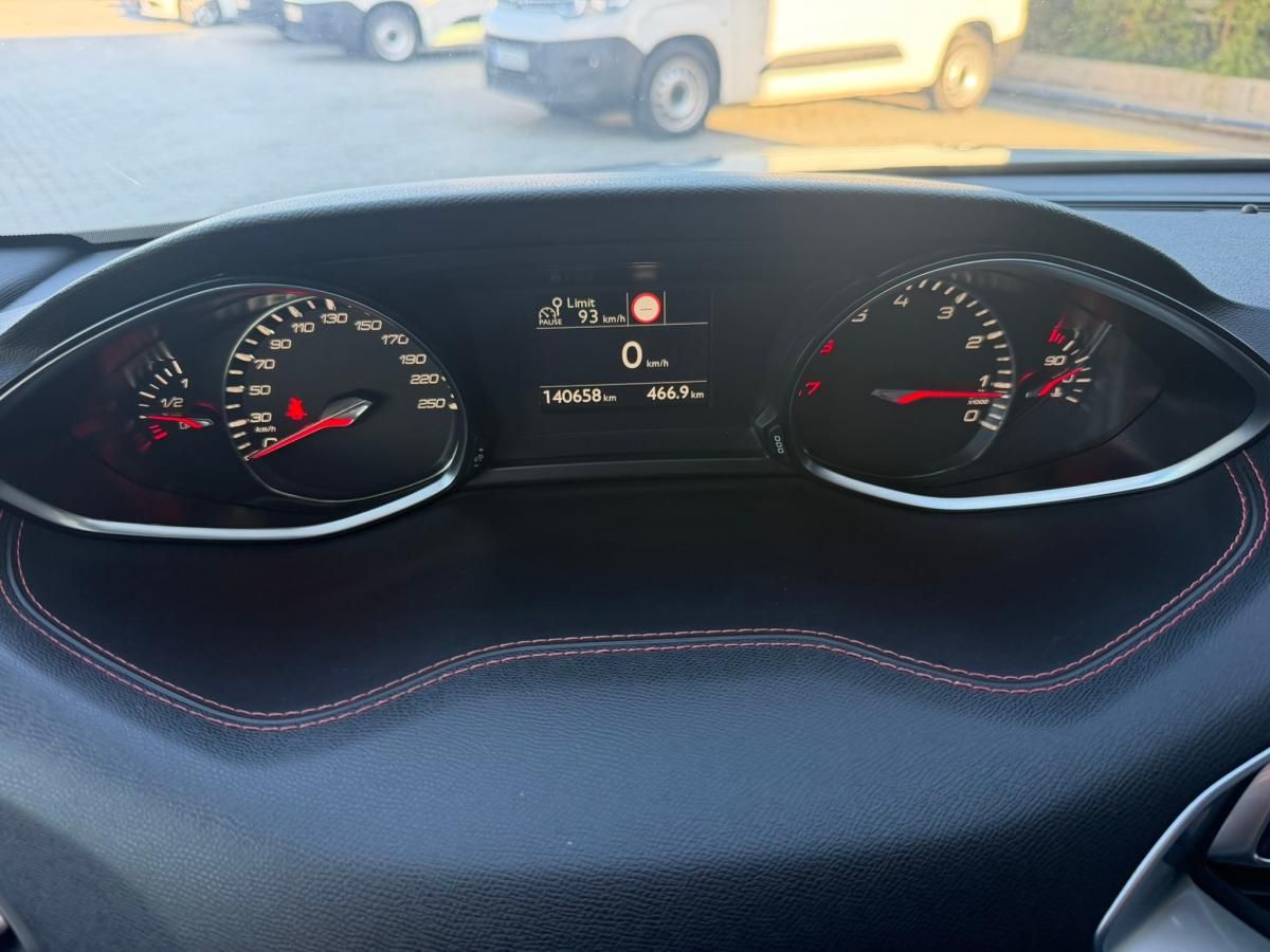 peugeot-308-2018-gasolina-1199cc