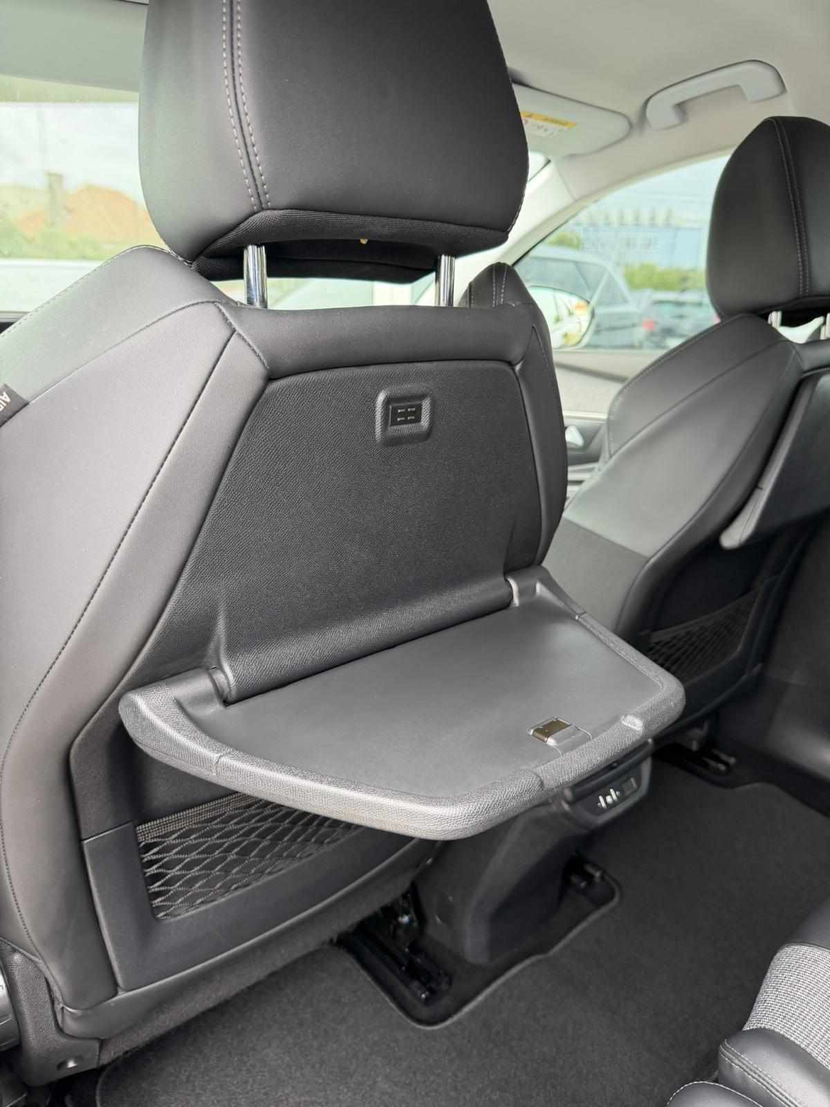 peugeot-5008-2018-diesel-1499cc