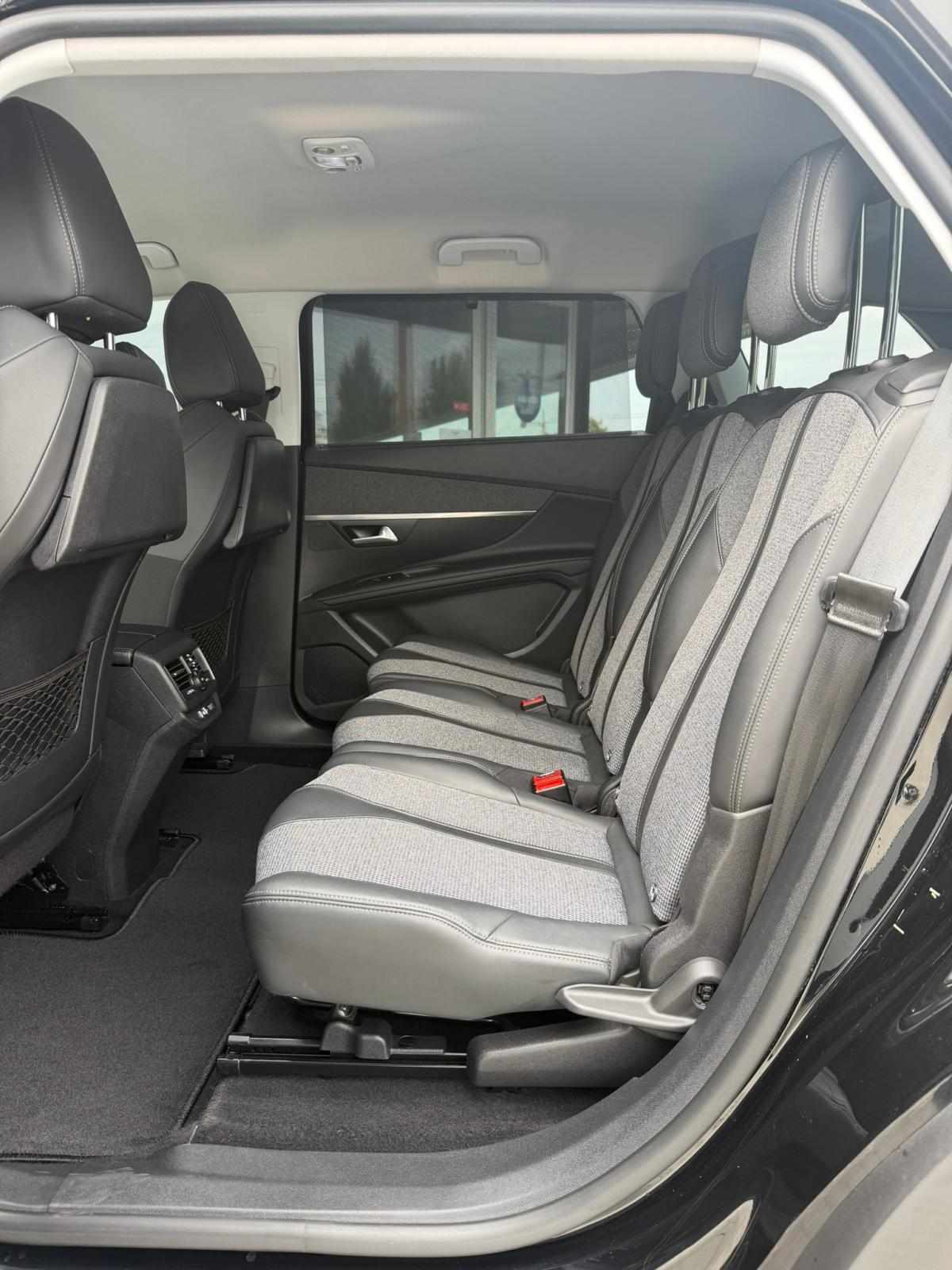 peugeot-5008-2018-diesel-1499cc