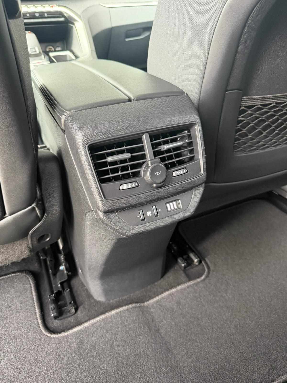 peugeot-5008-2018-diesel-1499cc