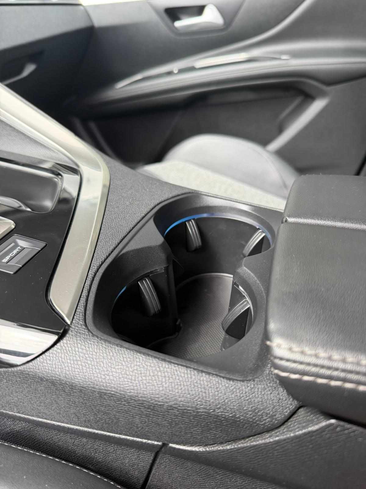 peugeot-5008-2018-diesel-1499cc