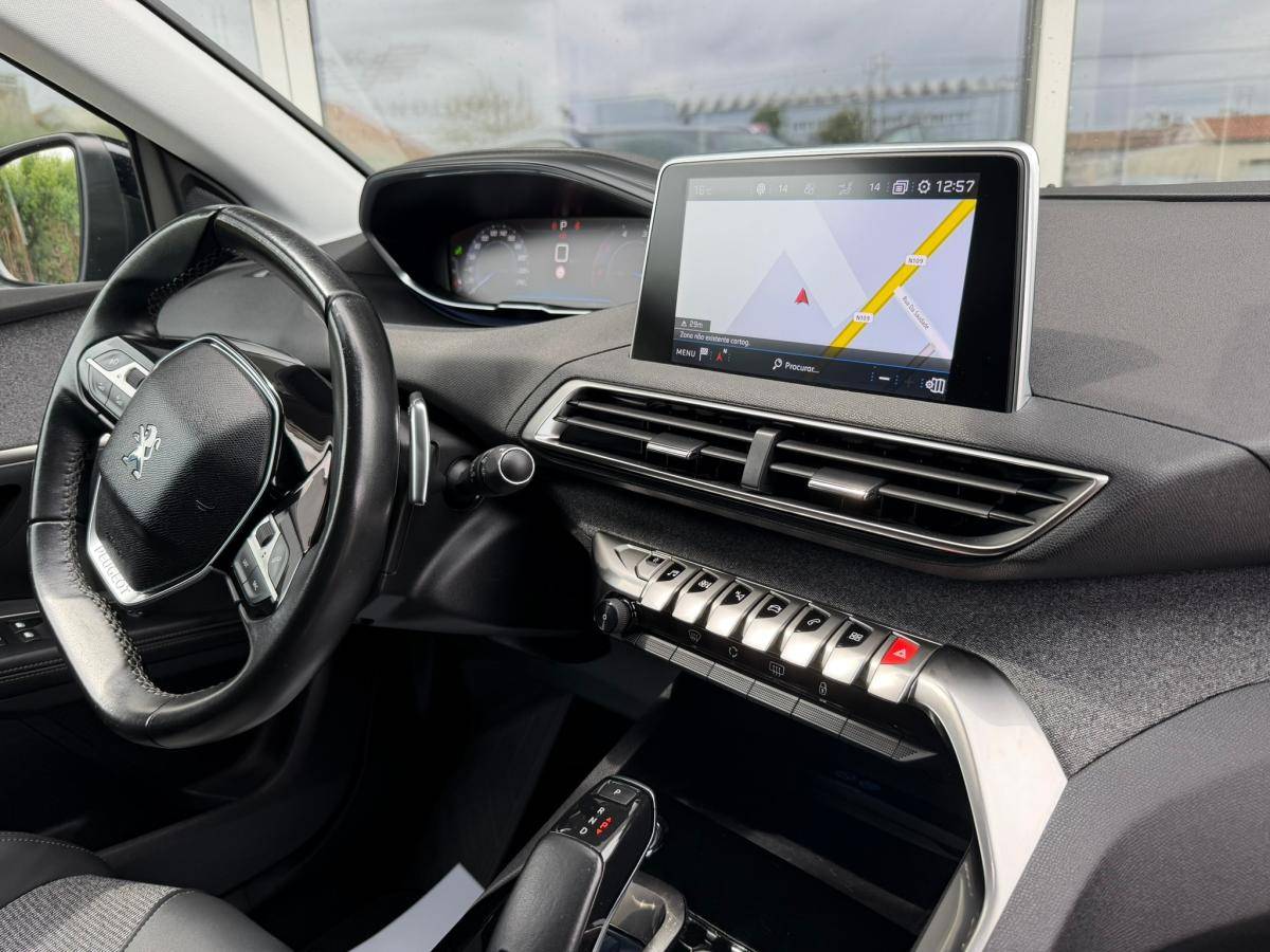 peugeot-5008-2018-diesel-1499cc