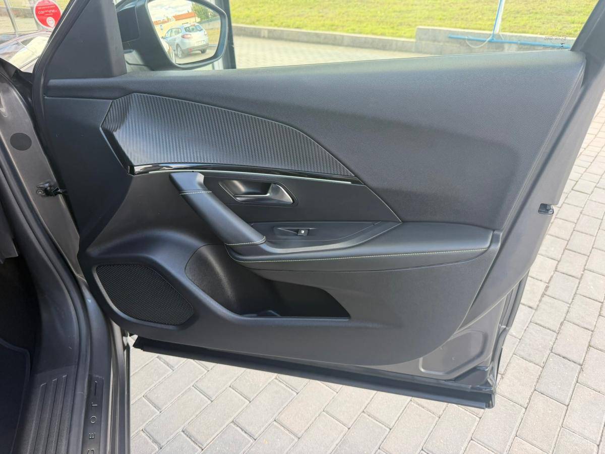 peugeot-2008-2021-gasolina-1199cc