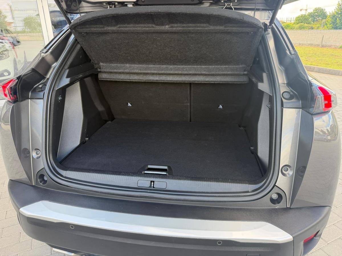 peugeot-2008-2021-gasolina-1199cc