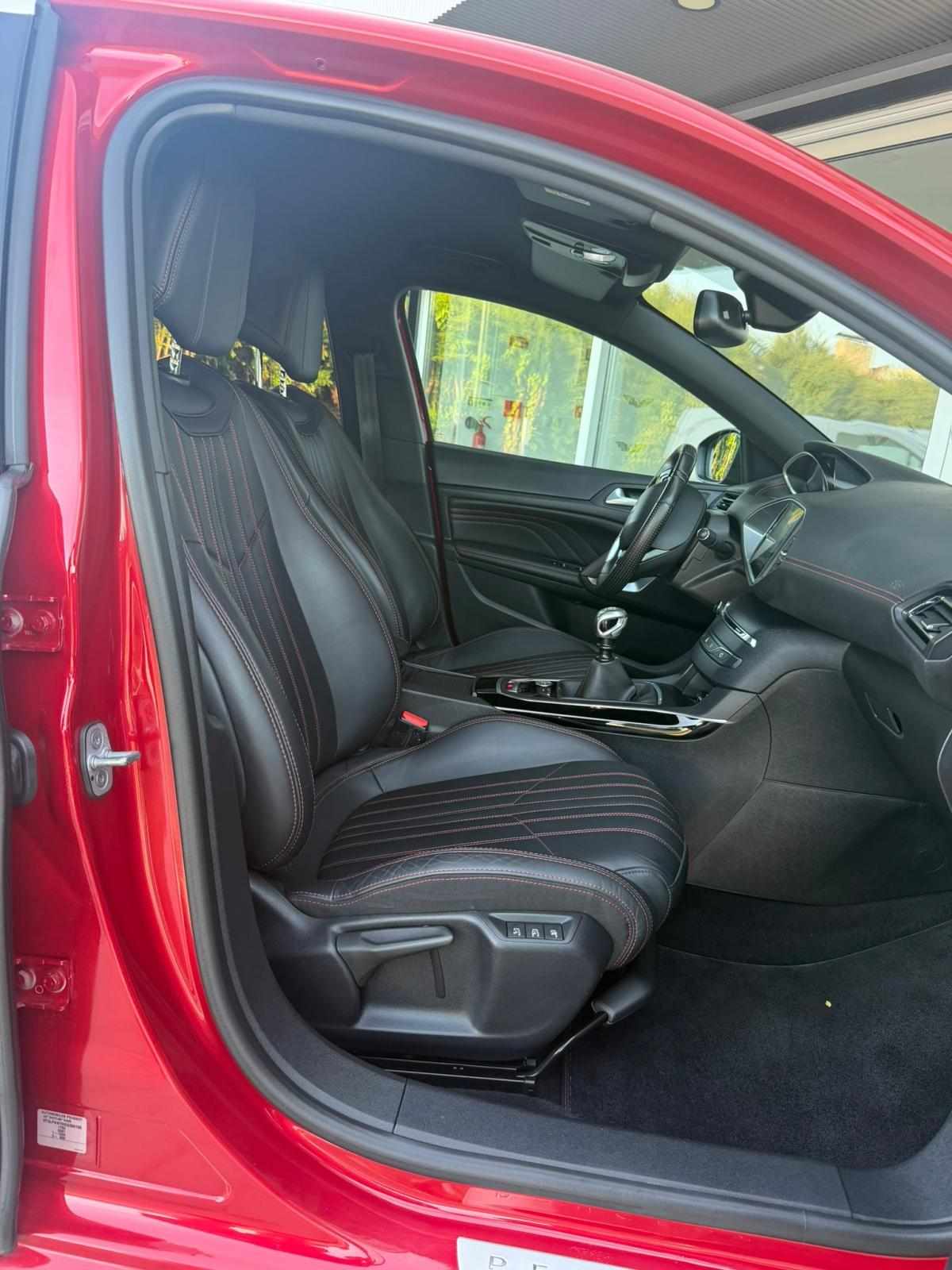 peugeot-308-2016-gasolina-1199cc
