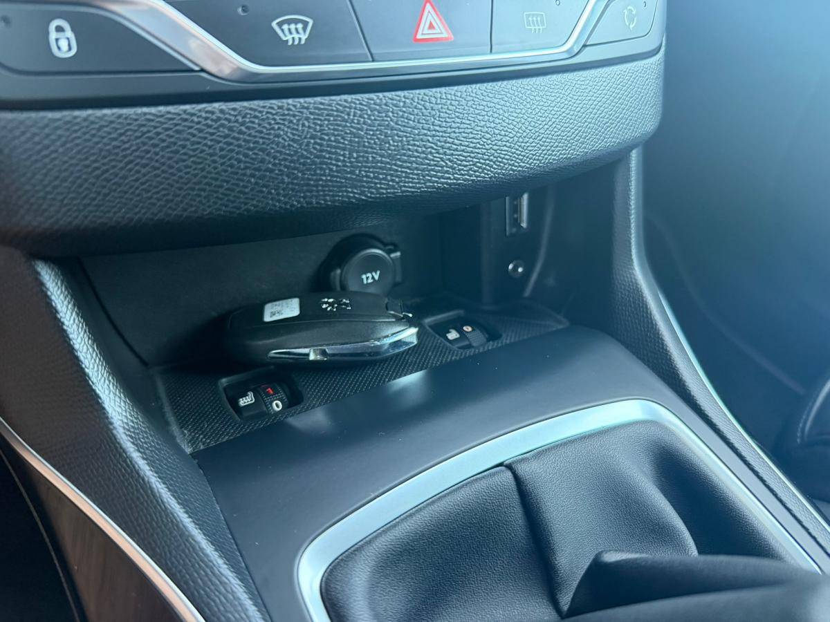peugeot-308-2016-gasolina-1199cc